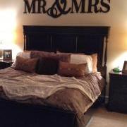 LARGE Wooden Mr & Mrs Wall Décor